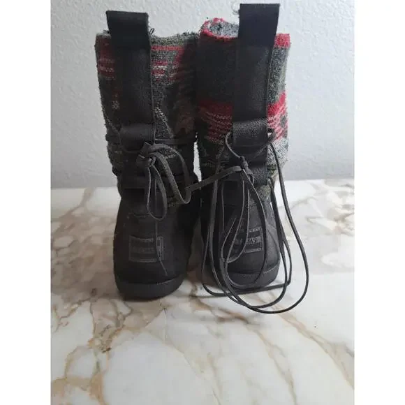 Toms Aztec NEPAL Gray Suede Leather Faux Fur Moccasins Boots S8 - Picture 6 of 6